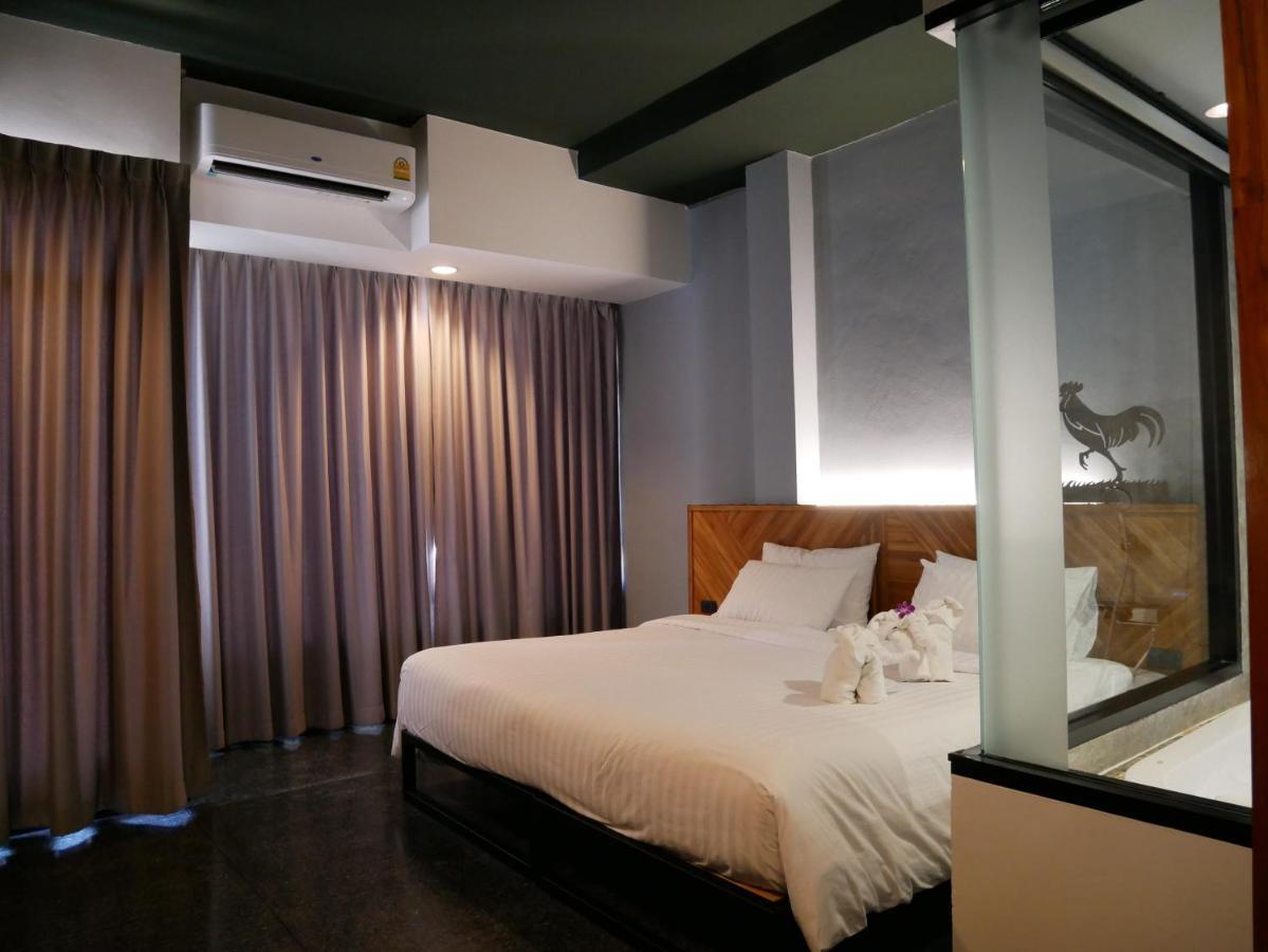 Ou Hotel 彭世洛 外观 照片